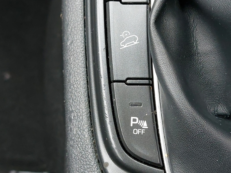 Used Hyundai KONA 2018 for sale - 77299700: Photo 17