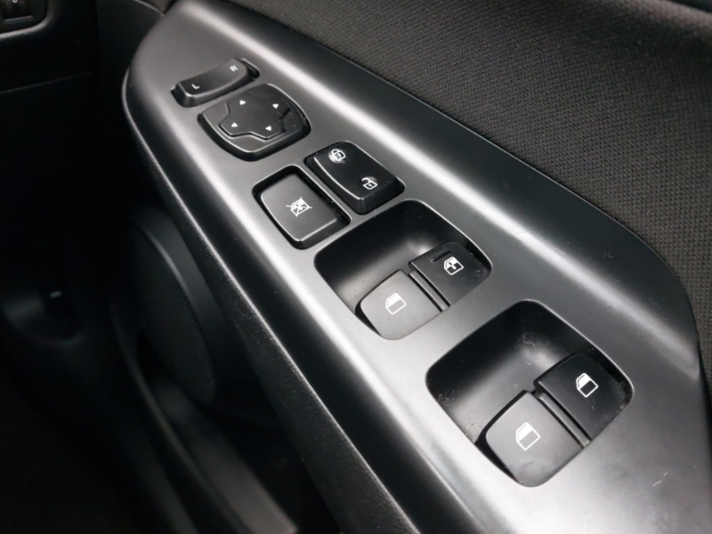 Used Hyundai KONA 2018 for sale - 77299700: Photo 18