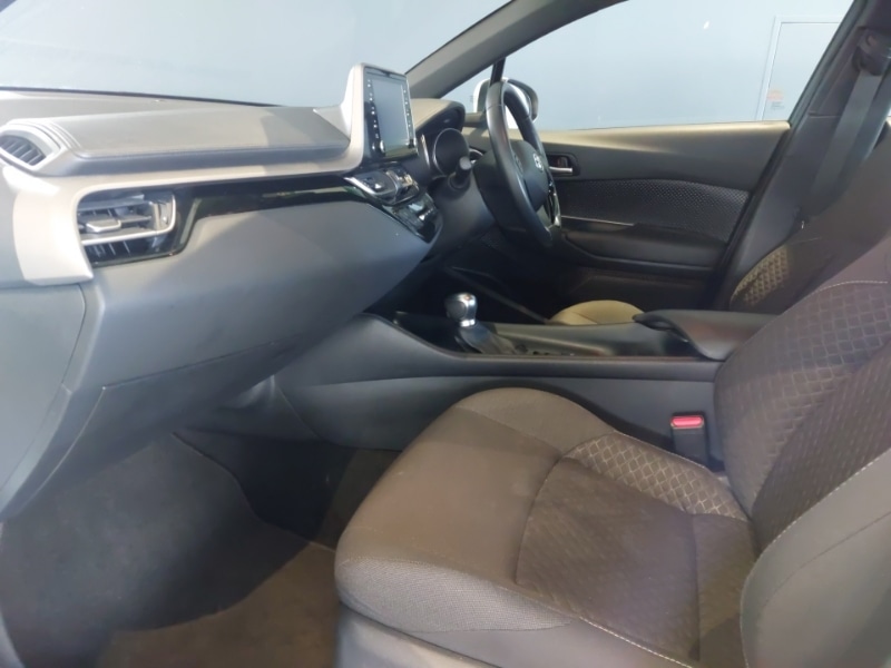 Used Toyota C-HR 2023 for sale - 77663987: Photo 5