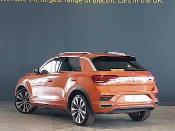 Used Volkswagen T-Roc 2019 for sale - 78013122: Photo