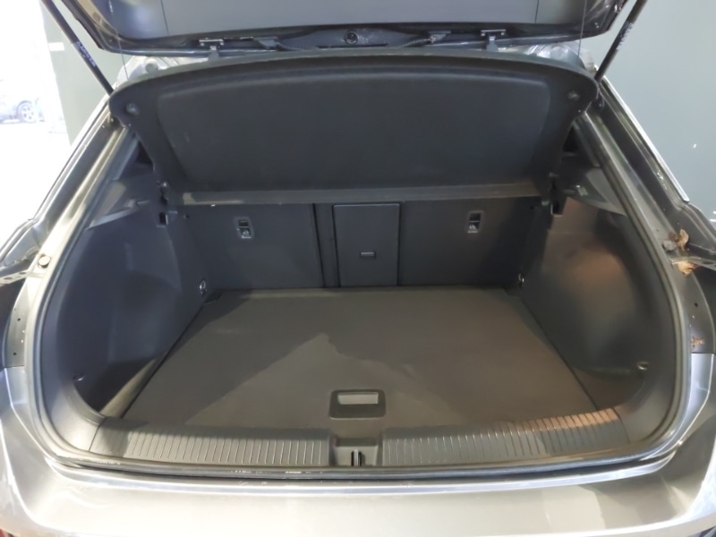 Used Volkswagen T-Roc 2024 for sale - 77265288: Photo 8