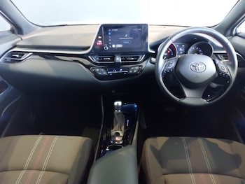 Used Toyota C-HR 2023 for sale - 79372909: Photo