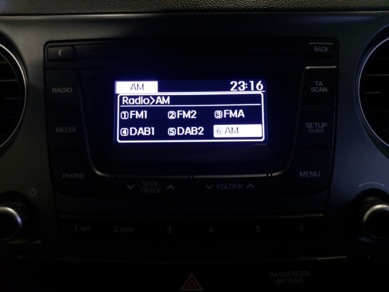 Used Hyundai i10 2017 for sale - 77371180: Photo 14