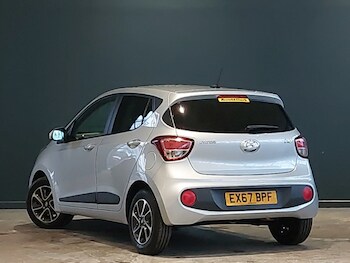 Used Hyundai i10 2017 for sale - 77371180: Photo