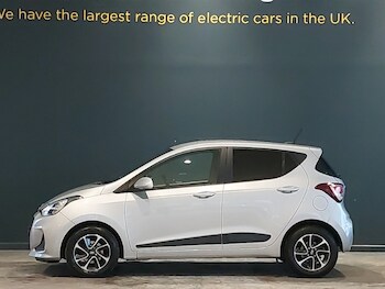 Used Hyundai i10 2017 for sale - 77371180: Photo