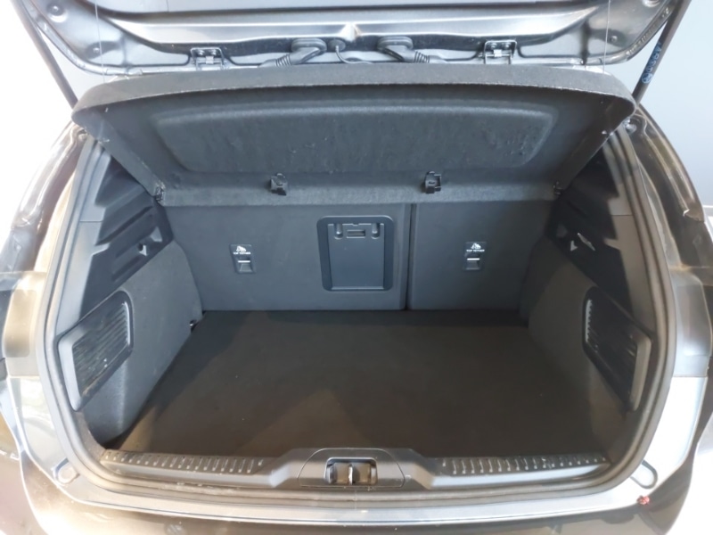 Used Ford Focus 2023 for sale - 76393144: Photo 8