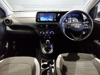 Used Hyundai i10 2024 for sale - 77548700: Photo