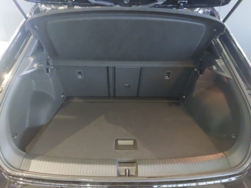 Used Volkswagen T-Roc 2025 for sale - 77126050: Photo 8