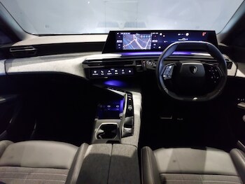 Used Peugeot 3008 2024 for sale - 77656993: Photo