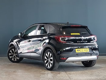 Used Renault Captur 2023 for sale - 79420306: Photo