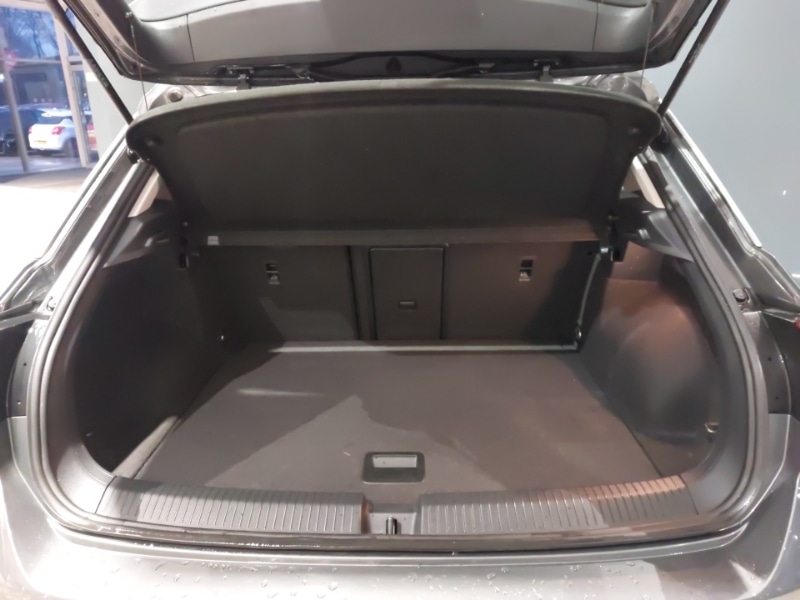 Used Volkswagen T-Roc 2023 for sale - 77522690: Photo 8