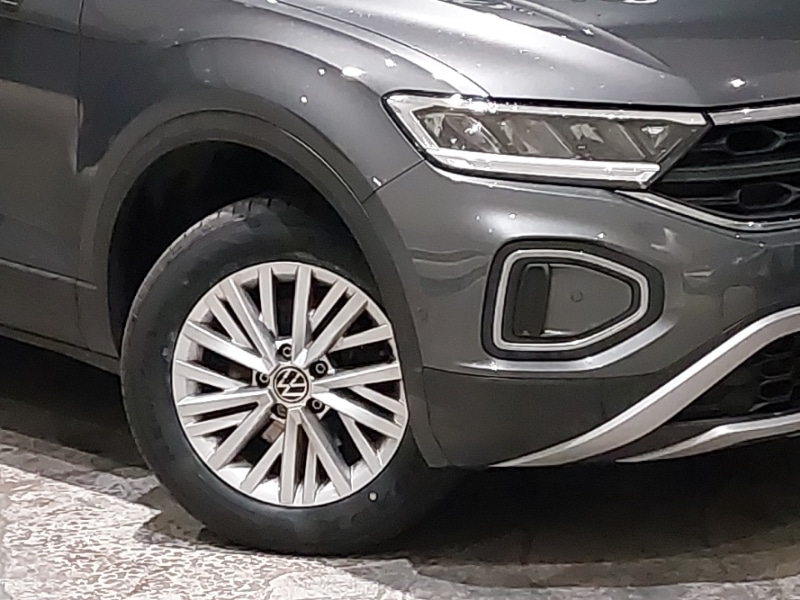 Used Volkswagen T-Roc 2023 for sale - 77522690: Photo 9