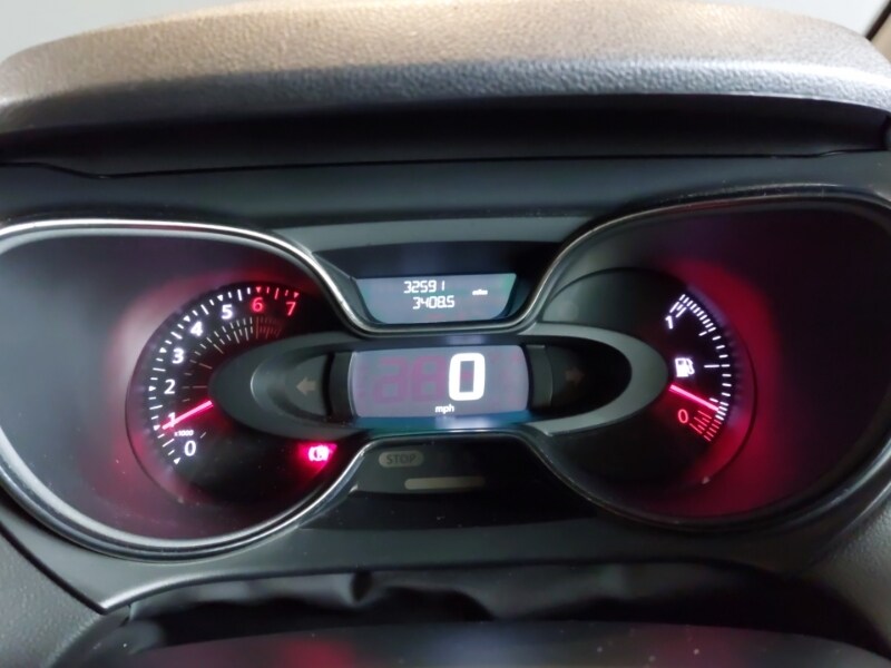 Used Renault Captur 2018 for sale - 76492935: Photo 18