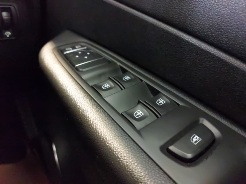 Used Renault Captur 2018 for sale - 76492935: Photo 19