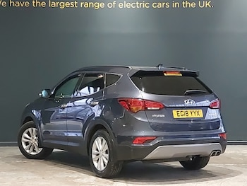 Used Hyundai Santa Fe 2018 for sale - 77815373: Photo