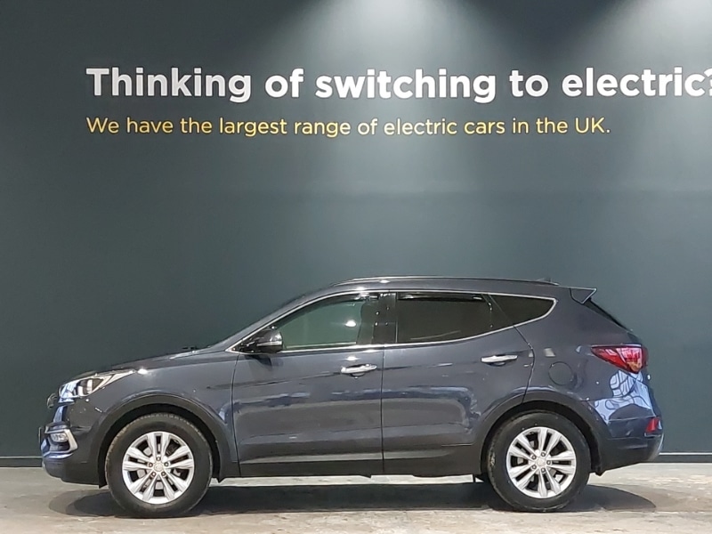 Used Hyundai Santa Fe 2018 for sale - 77815373: Photo 4