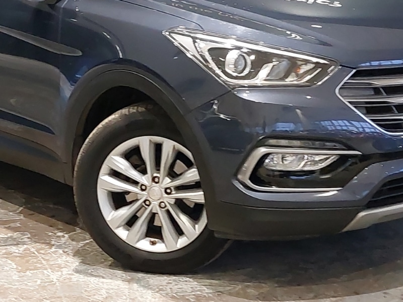 Used Hyundai Santa Fe 2018 for sale - 77815373: Photo 9