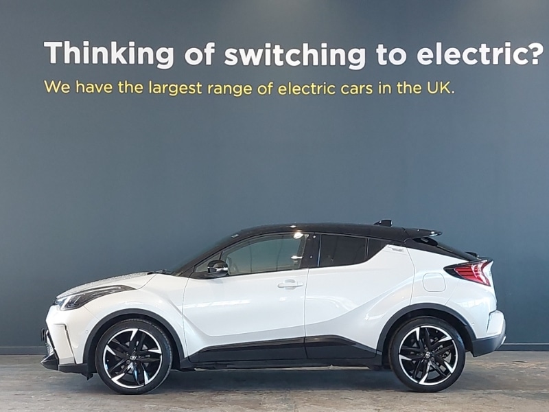 Used Toyota C-HR 2023 for sale - 77750536: Photo 4