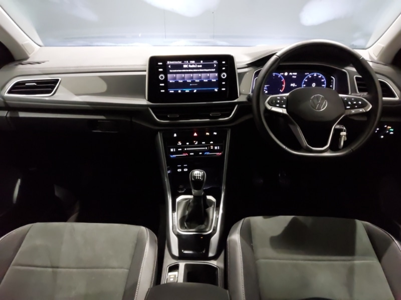 Used Volkswagen T-Roc 2024 for sale - 77674358: Photo 2