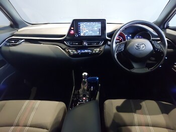Used Toyota C-HR 2023 for sale - 77815349: Photo