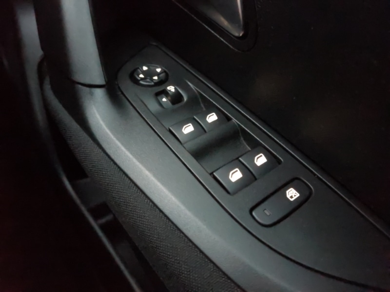 Used Peugeot 2008 2022 for sale - 77304247: Photo 19