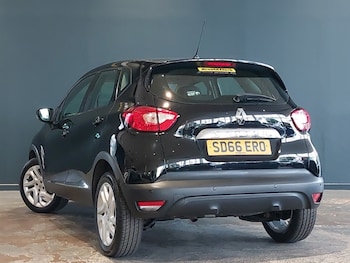 Used Renault Captur 2016 for sale - 75539263: Photo