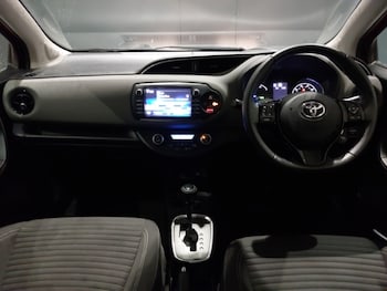 Used Toyota Yaris 2020 for sale - 76967274: Photo