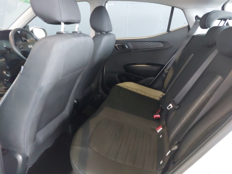 Used Hyundai i10 2024 for sale - 77832396: Photo 6