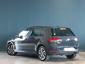 Used Volkswagen Golf 2019 for sale - 78808404: Photo