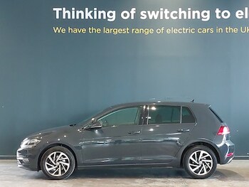 Used Volkswagen Golf 2019 for sale - 78808404: Photo