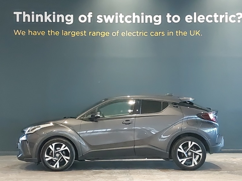 Used Toyota C-HR 2023 for sale - 77663992: Photo 4