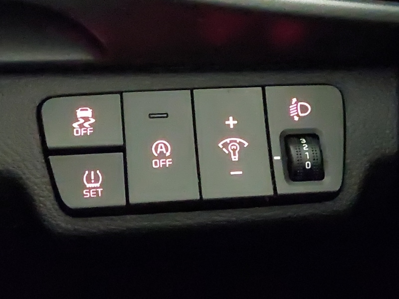 Used Kia Stonic 2021 for sale - 77544273: Photo 19