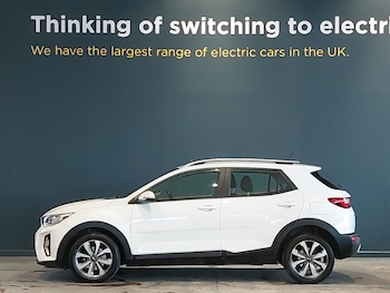 Used Kia Stonic 2021 for sale - 77544273: Photo