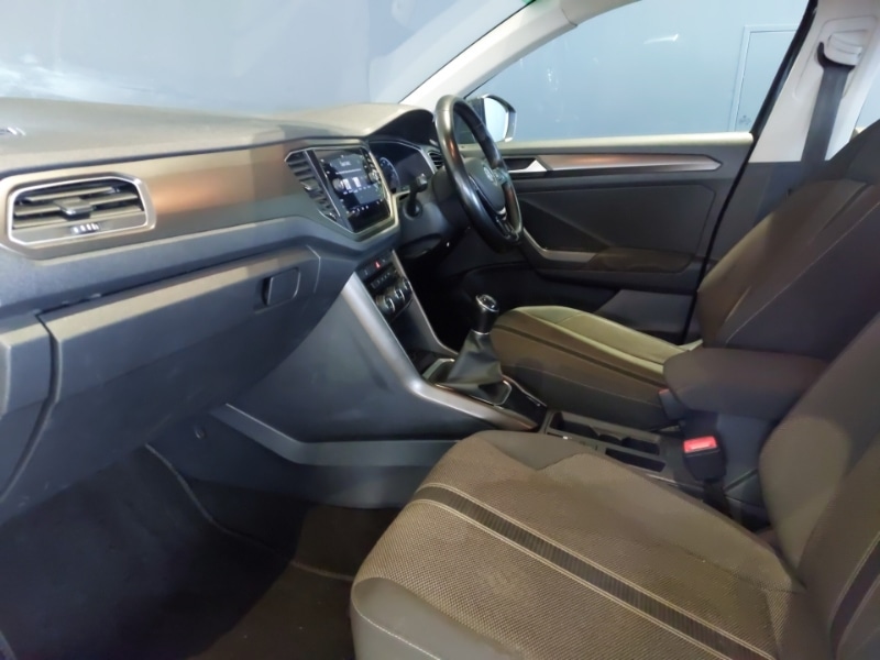 Used Volkswagen T-Roc 2018 for sale - 77907348: Photo 5