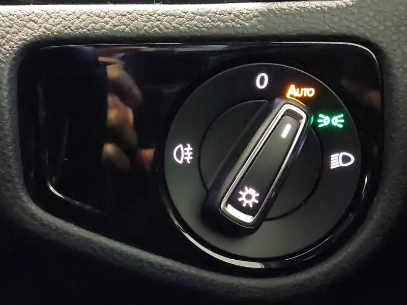 Used Volkswagen Golf 2020 for sale - 76664003: Photo 19