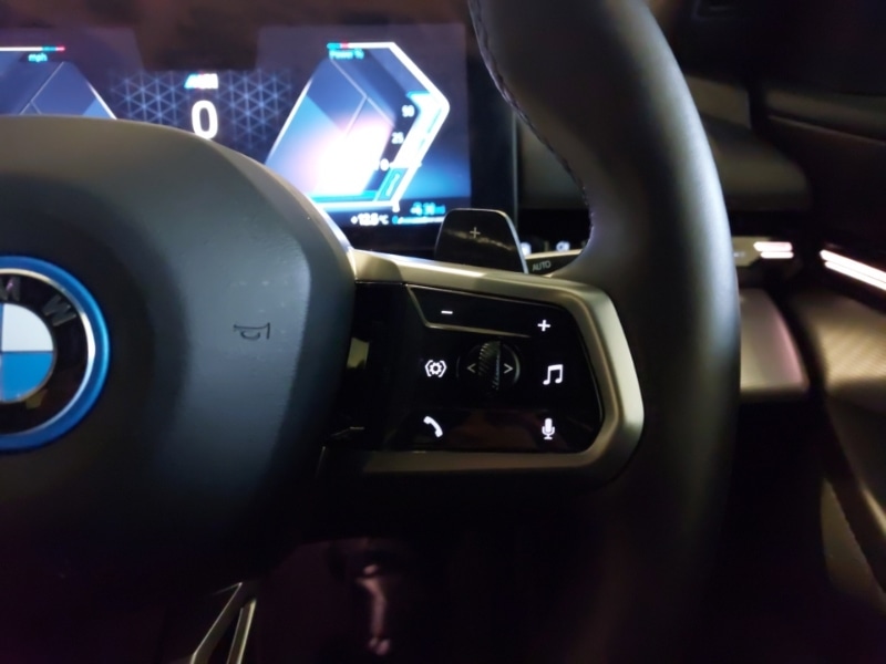 Used BMW 5 Series 2025 for sale - 76268851: Photo 11