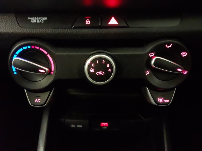 Used Kia Stonic 2021 for sale - 77278271: Photo 15