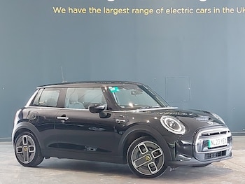 Used MINI Hatch 2023 for sale - 79477232: Photo