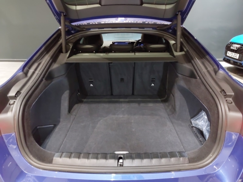 Used BMW i4 2022 for sale - 77008603: Photo 8