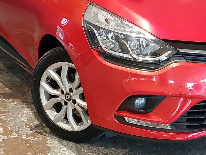 Used Renault Clio 2018 for sale - 76683676: Photo 9