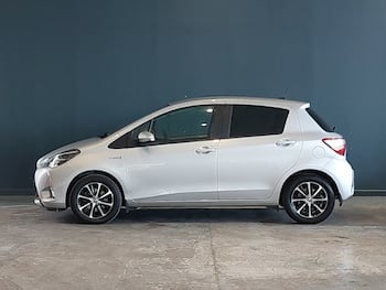 Used Toyota Yaris 2019 for sale - 79662255: Photo
