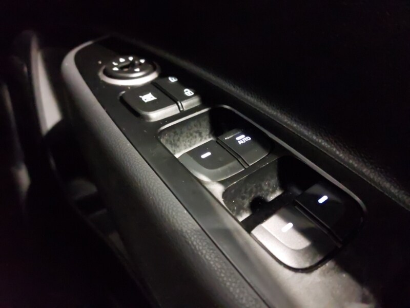 Used Hyundai i10 2017 for sale - 77502958: Photo 18