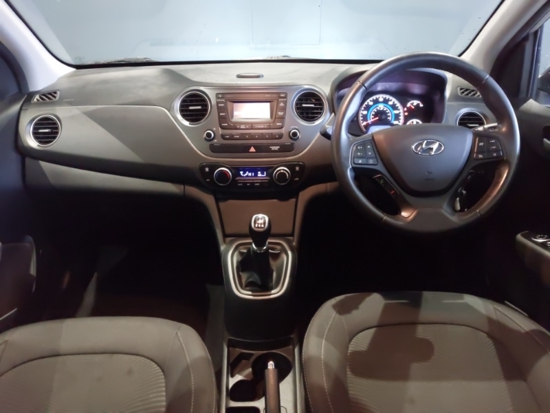 Used Hyundai i10 2017 for sale - 77502958: Photo 2
