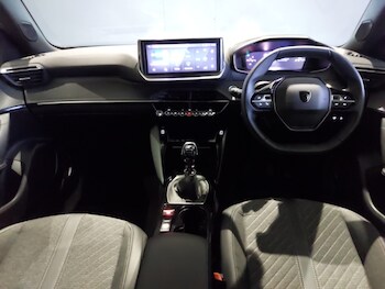 Used Peugeot 2008 2025 for sale - 77329810: Photo