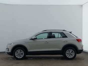 Used Volkswagen T-Roc 2022 for sale - 74647136: Photo