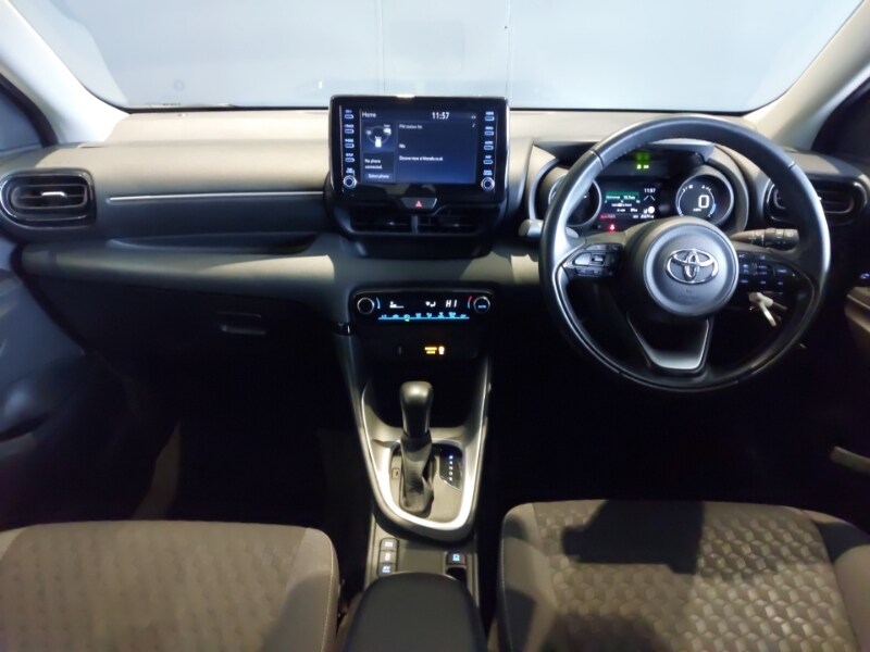 Used Toyota Yaris 2022 for sale - 77889481: Photo 2