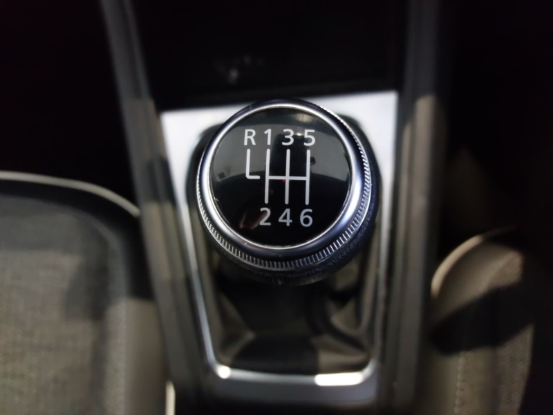 Used Renault Captur 2023 for sale - 77956554: Photo 17