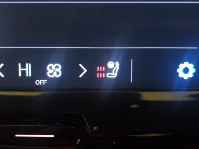 Used Volvo XC60 2023 for sale - 77118901: Photo 16