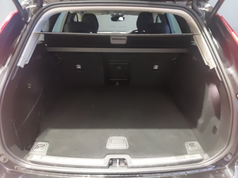 Used Volvo XC60 2023 for sale - 77118901: Photo 8