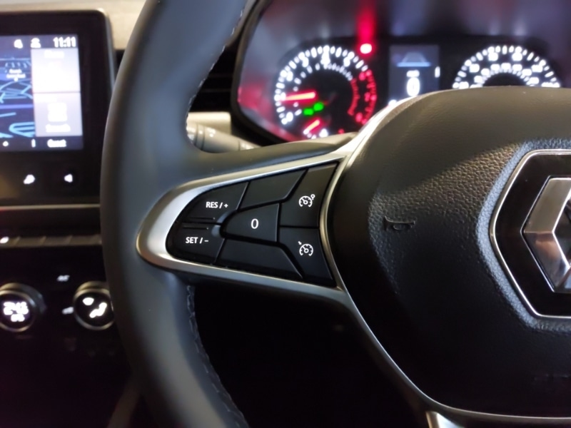 Used Renault Clio 2021 for sale - 77299680: Photo 10